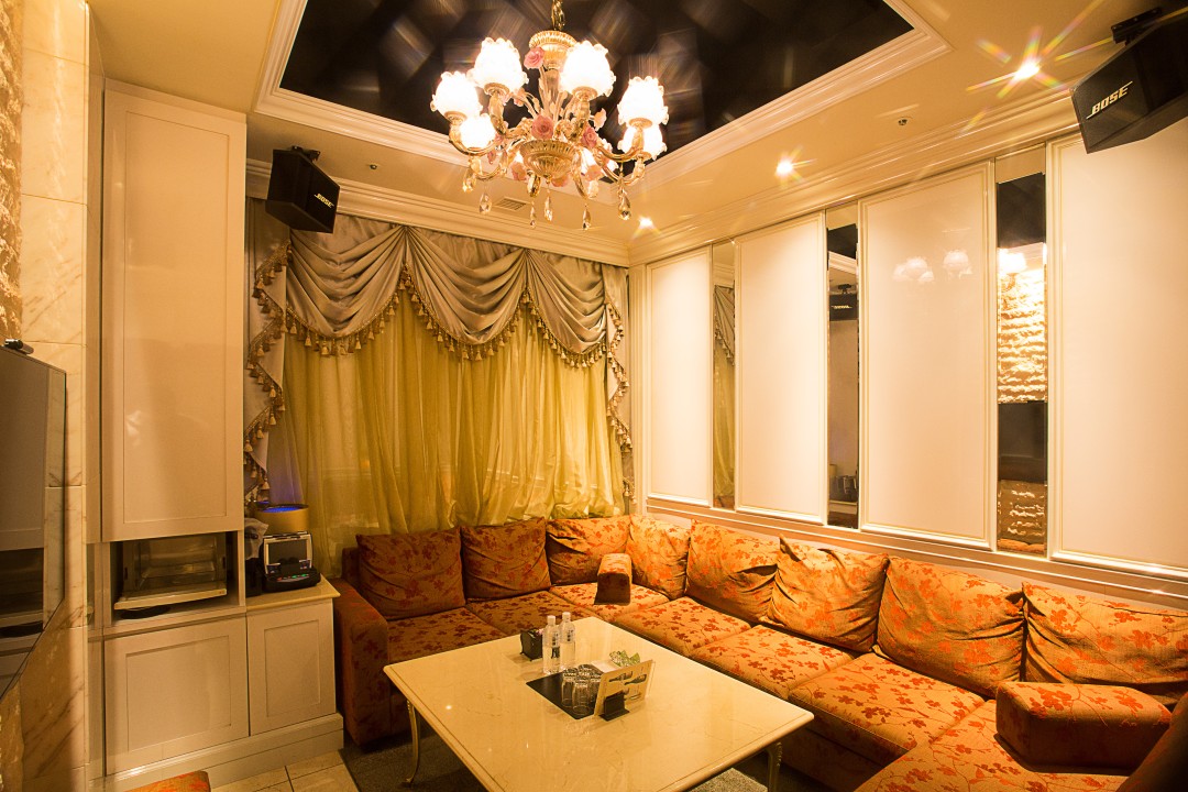 VIP ROOM3