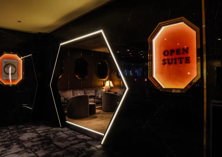 OPEN SUITE